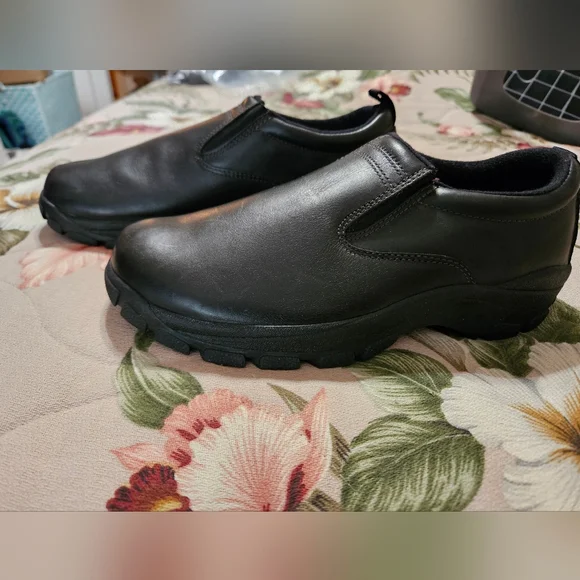 #550- Lands' End Women's Casual Leather Brown or Black Slip-On Shoes - Picture 9 of 11